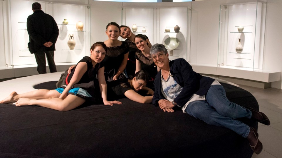 Le ragazze dell'Atelier Coreografico con Donata